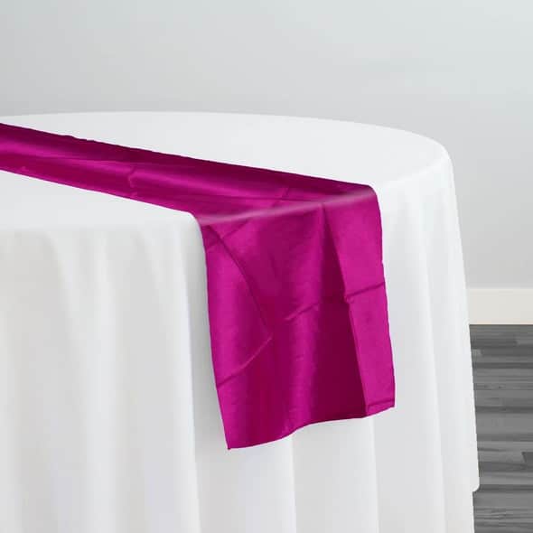 4″ Pintuck Taffeta Table Runner in Fuchsia 064 | Rental 4″ Pintuck Taffeta Table Runner in Fuchsia 064 | Rental