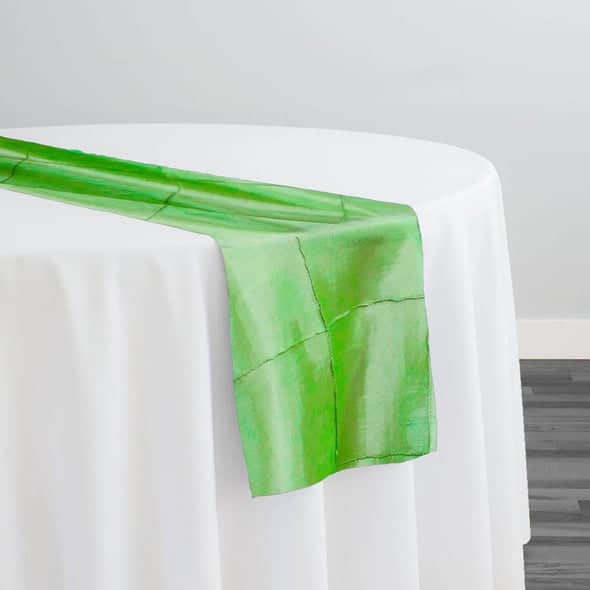 4″ Pintuck Taffeta Table Runner in Green | Rental 4″ Pintuck Taffeta Table Runner in Green | Rental
