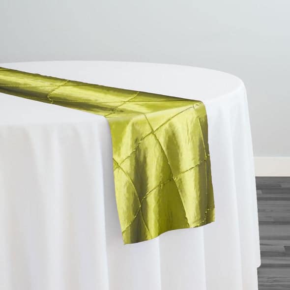 4″ Pintuck Taffeta Table Runner in Lime 102 | Rental 4″ Pintuck Taffeta Table Runner in Lime 102 | Rental