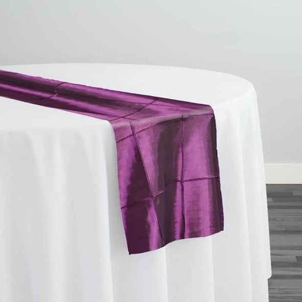 4″ Pintuck Taffeta Table Runner in Eggplant 006 | Rental 4″ Pintuck Taffeta Table Runner in Eggplant 006 | Rental