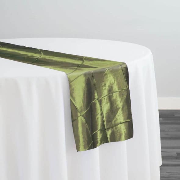 4″ Pintuck Taffeta Table Runner in Olive 056 | Rental 4″ Pintuck Taffeta Table Runner in Olive 056 | Rental